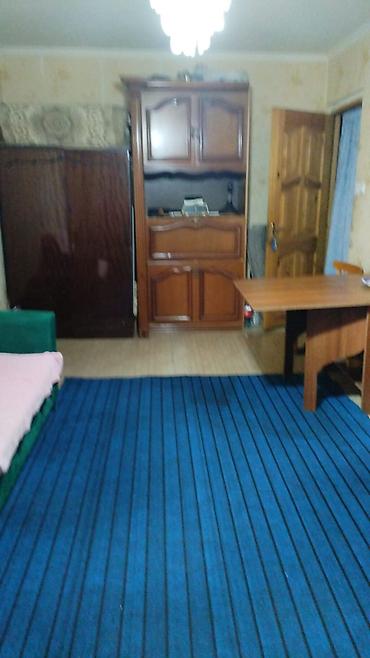 lacin: 1 otaqli menzil kiraye verilir. 17 kvmdi. Yataqxana tiplidir. Sanitar — 6