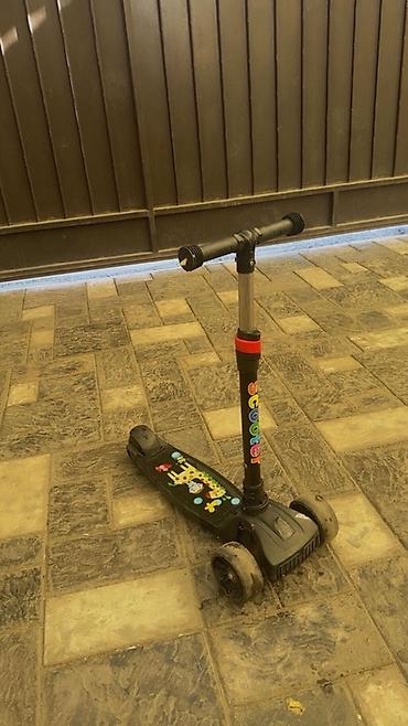 scoot: Детский самокат, Трёхколёсный, Б/у — 1