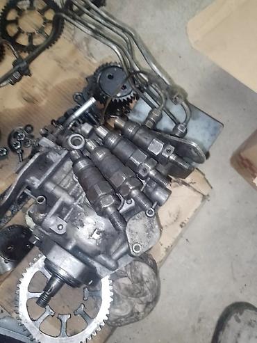 Двигатели, моторы и ГБЦ: Дизельный двигатель (разобранный комплект) Состав по фото: - Блок — 6