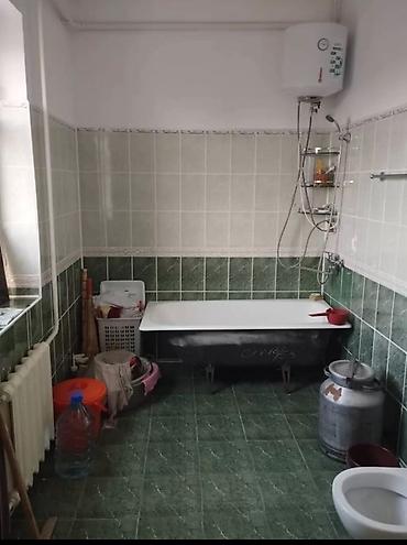 Продажа коттеджей и домов: 4 комнаты, 114 м², 20 соток, Бишкек, Риэлтор — 13