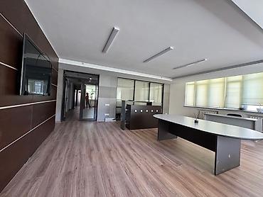 Аренда офисов: Аренда офисов, 175 м², В жилом комплексе, 1 линия — 4