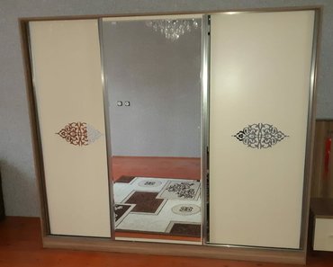 Ev və bağ Ucarda: Şifoner satılır Qiyməti 330 manat real alıcıya endirim olacaq təzədi s