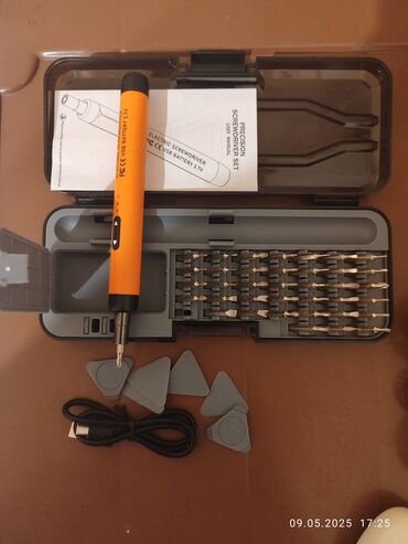 desti: Elektrikli dəqiqlikli tornavida dəsti, müxtəlif başlıqlar və USB