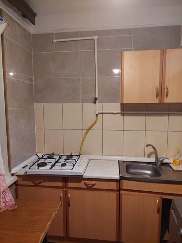 Uzunmüddətli kirayə mənzillər: Mənzil ev sahibindən kirayə verilir: Gənclik metrosu yaxınlığında — 16