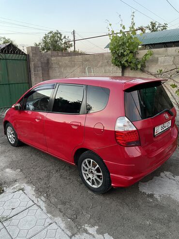 чехлы для авто: Honda Jazz: 2005 г., 1.4 л, Типтроник, Бензин, Хэтчбэк