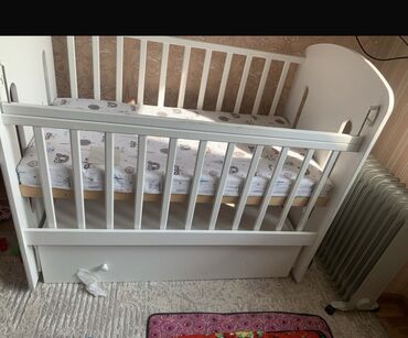 профессиональный набор инструментов: Манеж керебет, Колдонулган, Бүктөө, Жыгач