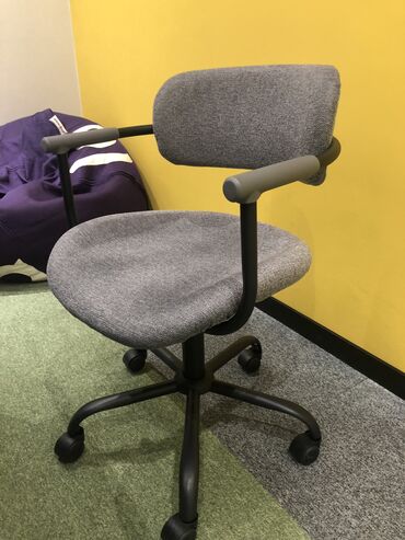 кресло для комп: Кресло-качалка, Офисное, Б/у