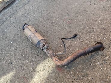 Auto delovi: Prednja grana auspuha sa loncom i lamda sondom Lada 112. Polovno — 5