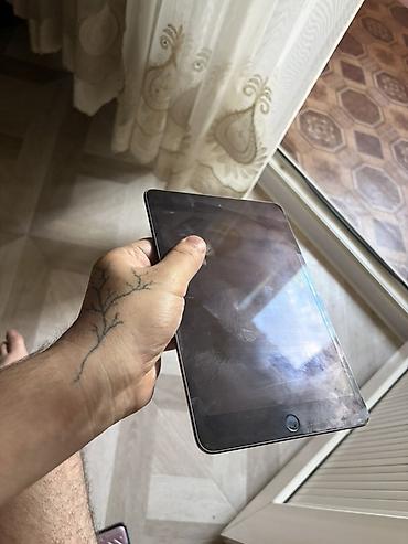 ipad mini 5 islenmis: İşlənmiş Apple iPad Mini, 7,9", 256 GB, Ünvandan götürmə — 7