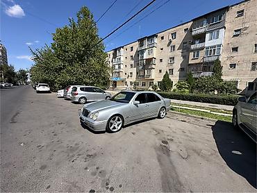 x class: Mercedes-Benz E-Class: 2000 г., 4.3 л, Автомат, Бензин, Седан — 3
