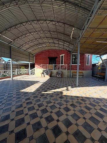 Продажа коттеджей и домов: Продается 2 этажный дом со всеми удобствами, Бишкек, Первомайский — 3