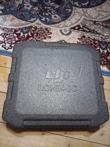 iphone 8 pıus: DJI Ronin-SC 3 oxlu kamera stabilizatoru Məhsulun təsviri: - Yüngül — 2