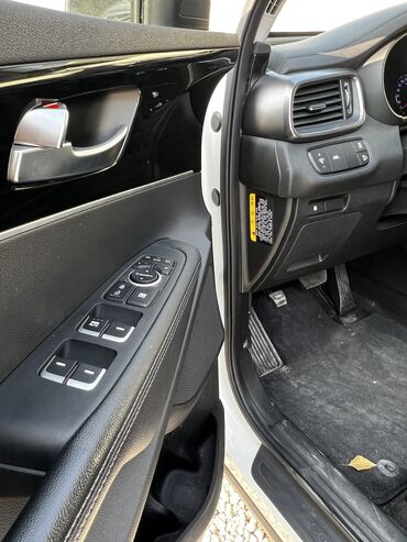 Kia: Kia Sorento: 2019 г., 2 л, Автомат, Дизель, Кроссовер — 6