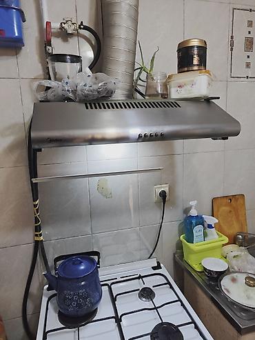 вытяжной шкаф: Кухонная вытяжка Midea, наклонная/каминного типа, из нержавеющей — 3