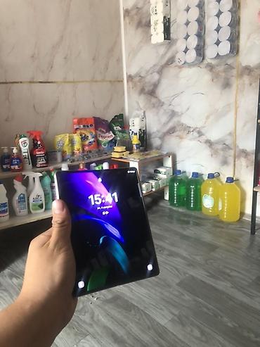 core 2: Складной смартфон Samsung Galaxy Z Fold в бронзовом цвете. Модель с — 3