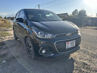 Chevrolet Spark: 2016 г., 1 л, Автомат, Бензин, Хэтчбэк