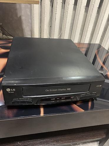 телевизор и видеомагнитофон: Видеомагнитофон LG VHS (модель W13W, NTSC 3.58) - Полноразмерный — 1