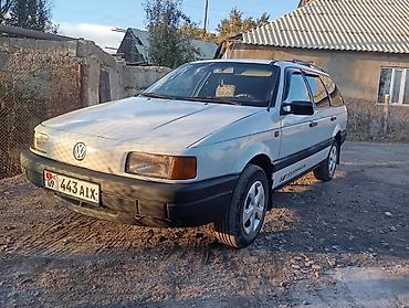 Унаа сатуу: Volkswagen Passat: 1989 г., 1.8 л, Кол менен иштөөчү, Бензин, Универсал — 2