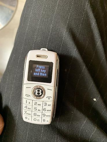 asus telefon: Bentley dizaynlı mini mobil telefon - Korpus: ağırlıqlı olaraq ağ — 2