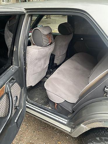 Транспорт: Mercedes-Benz W124: 1990 г., 2.3 л, Механика, Бензин, Седан — 7