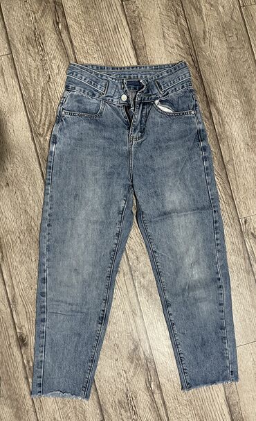 джинсы 25 размер: Мом, Средняя талия