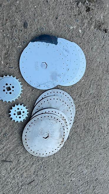 Кукурузные сеялки: Кукурузная сеялка, 4-х рядные сеялки, Новый — 8