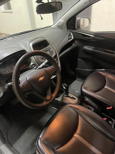 Chevrolet: Chevrolet Spark: 2019 г., 1 л, Автомат, Бензин, Хэтчбэк — 3