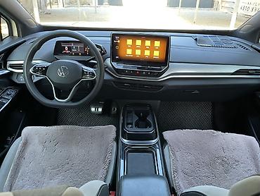byd e6: Volkswagen ID.4: 2022 г., Автомат, Электромобиль, Кроссовер — 6