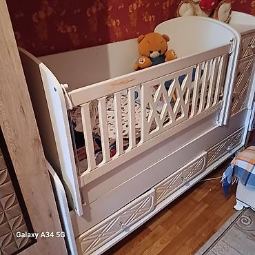 beshik: Oğlan üçün, İşlənmiş, Dördbucaq, Beşik, Dəstsiz, Matras ilə, Yellənmə mexanizmsiz — 3