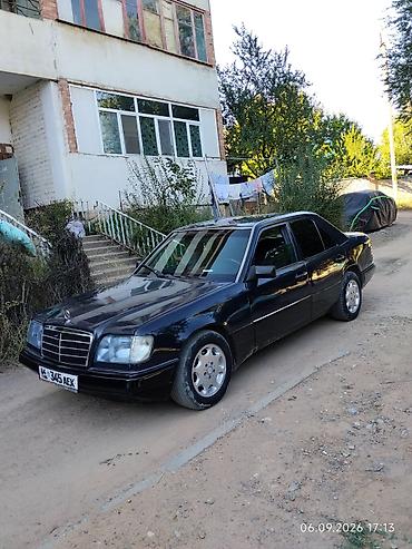 е34 4 4: Mercedes-Benz W124: 1994 г., 2.2 л, Механика, Бензин, Седан — 6