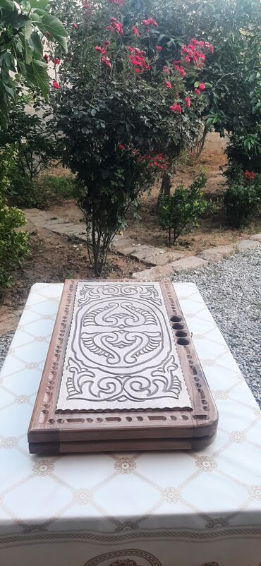 Nərdlər: Taxta nəqşli nərd taxtası - Material: taxta və qoz agaci (əl oyma -da lalafo.az — 6 Nərdlər: Taxta nəqşli nərd taxtası - Material: taxta və qoz agaci (əl oyma — 6