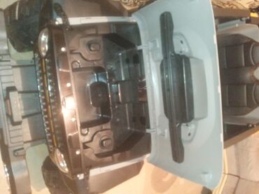 Uşaq üçün elektrik maşınları: Kp-906 uşaq maşını satılır.Hec istifadə edilmeyib.550m.alinib satılır — 9