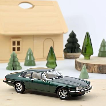 sliku: Jaguar XJ-S 5.3 H.E. Coupe 1982 Green Metallic – Norev 🚗💚 Norev — 1
