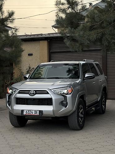4ranner: Toyota 4Runner: 2023 г., 4 л, Автомат, Бензин, Внедорожник — 2