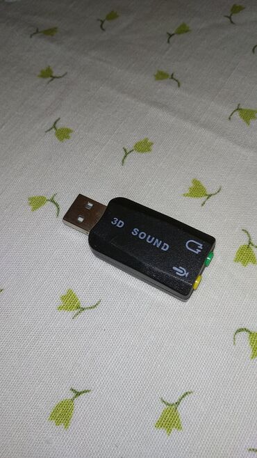 3D Sound Zvucna Kartica
Potpuno ispravna kartica za zvuk na usb, plug