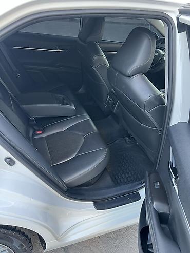 camry 55 xle: Toyota Camry: 2021 г., 2.5 л, Автомат, Гибрид, Седан — 5