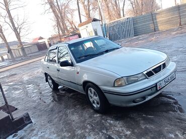 Daewoo: Daewoo Nexia: 1.5 л, Механика, Бензин, Седан