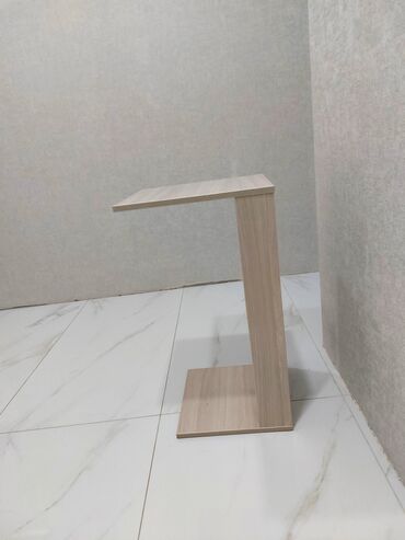 Masalar: Jurnal masası, Yeni, Açılmayan, Künc masa -da lalafo.az — 4 Masalar: Jurnal masası, Yeni, Açılmayan, Künc masa — 4