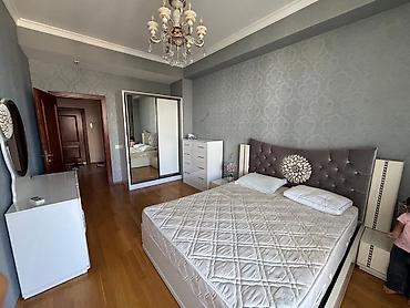 Yataq otağı dəsti satılır 400azn. Heç bir problemi yoxdur