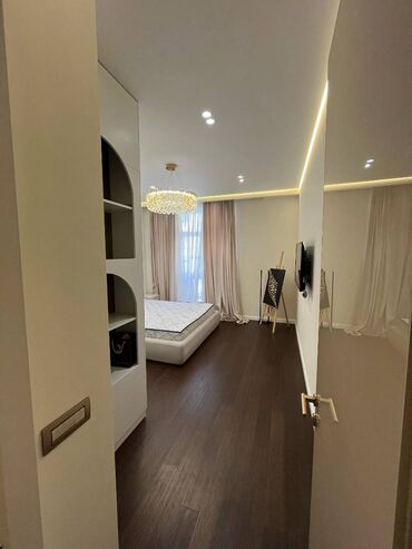 Yeni tikili: Ağ şəhər, 3 otaqlı, Yeni tikili, m. Xətai, 135 kv. m — 23