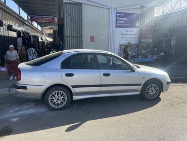 автомат машина арзан: Mitsubishi Carisma: 2000 г., 1.6 л, Механика, Бензин, Седан