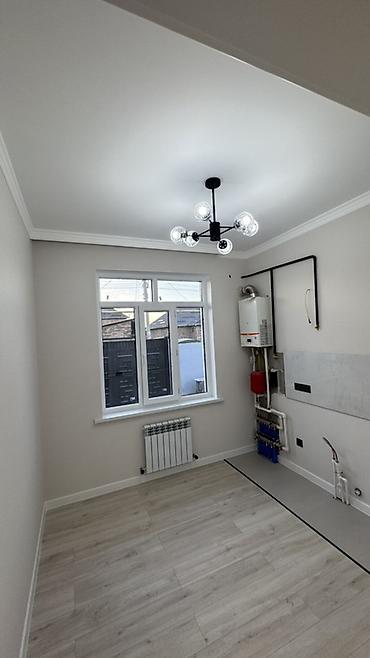 по трассе: 3 комнаты, 73 м², 2 соток, Бишкек, Новопавловка с. Собственник — 10