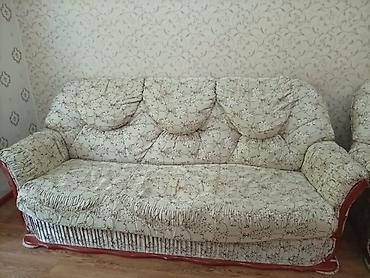 Прямые диваны: Прямой диван, Б/у — 1