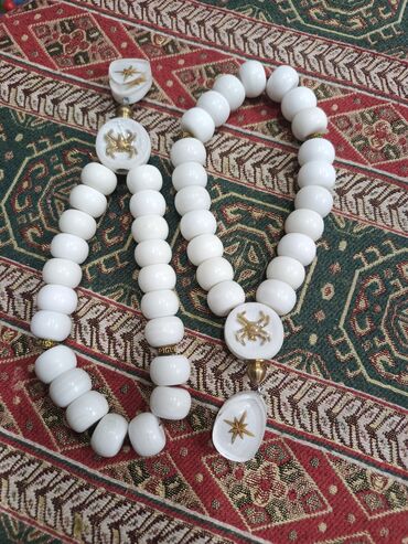 Şahmatlar: 1 ci şəkildəki nərd 25azn Şahmat və şaşki lövhəsi var Milli Faner — 24