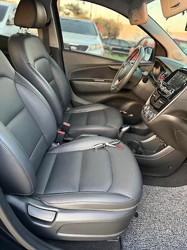 Chevrolet: Chevrolet Spark: 2019 г., 1 л, Вариатор, Бензин, Хэтчбэк — 17