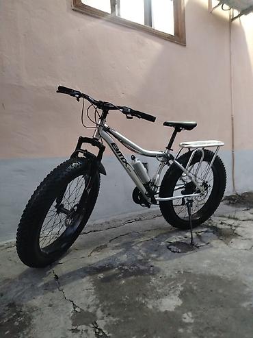 3 tekerli velosibet: Velosiped təzədir. 450 AZN-ə kreditlə alınıb. 26" ölçüdür, 29 ölçü — 3