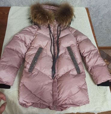 зимняя детская куртка для мальчика: Зимняя куртка почти новый на 3-5г брали за 4500 отдадим за 3000с