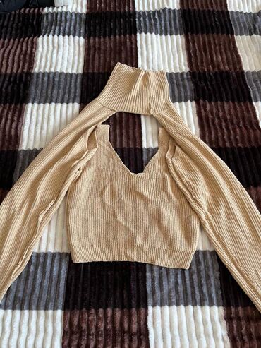 Çəkmələr: Satılır hər biri ucuz qiymətə . Qara kurtka və qara şalvarheç — 19