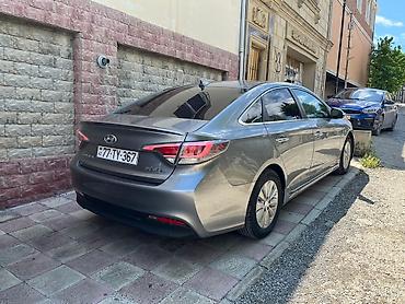 mersedes qapi: Hyundai Sonata: 2 l | 2017 il Sedan — 5