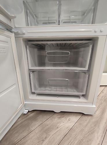 indesit: Холодильник Indesit, Б/у, Двухкамерный, De frost (капельный), 155 * — 4